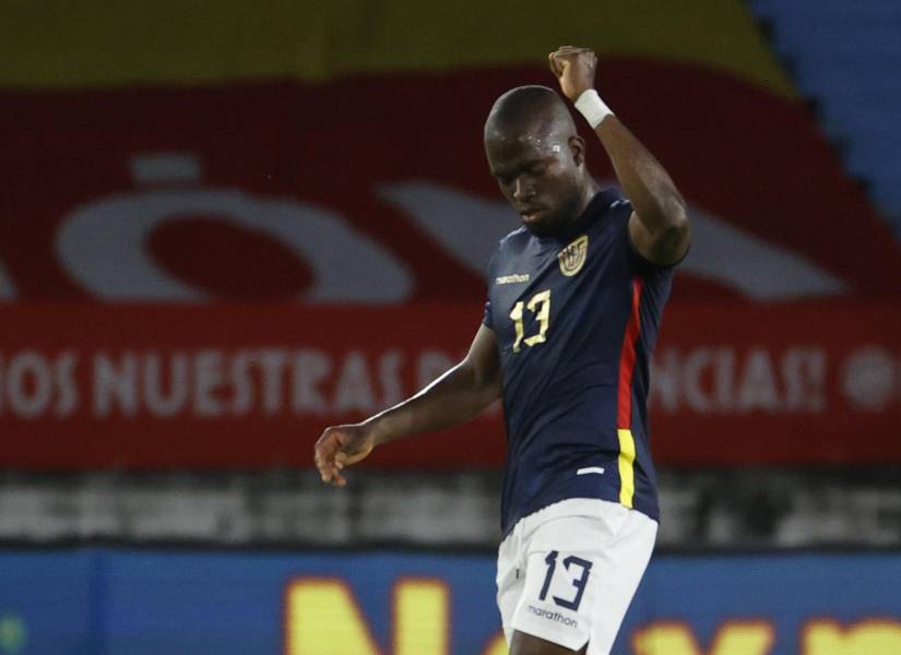 Enner Valencia anotó el gol de la victoria de Ecuador ante Colombia.