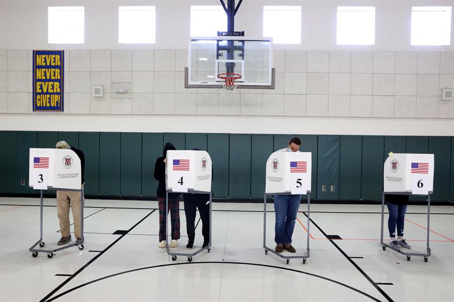Elecciones: EE.UU. vota con ansiedad y cautela