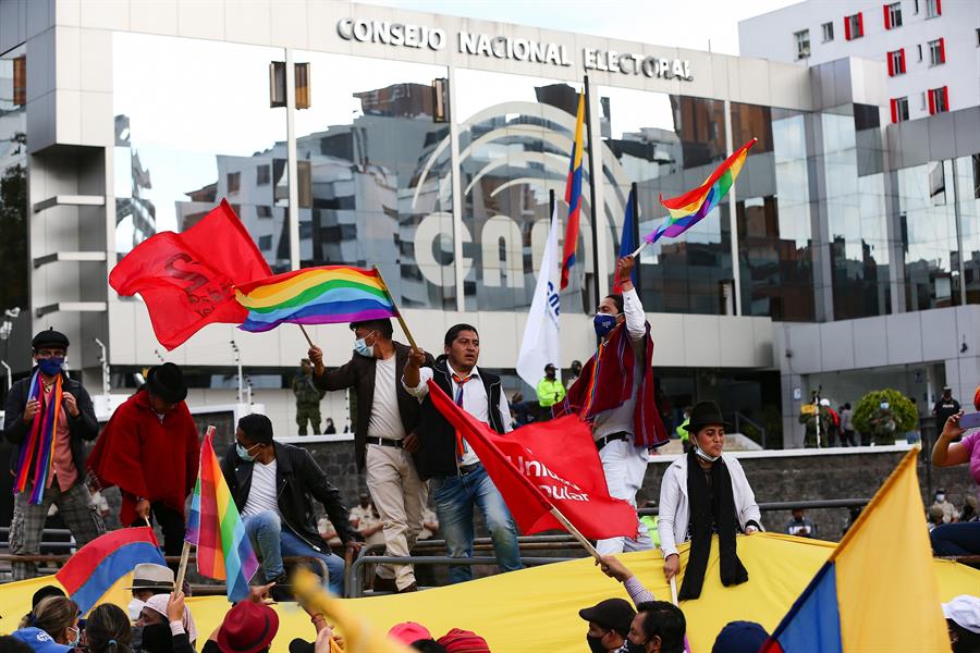 CNE analiza abrir urnas en 7 provincias; mientras Lasso y Pérez se reúnen este viernes en Quito