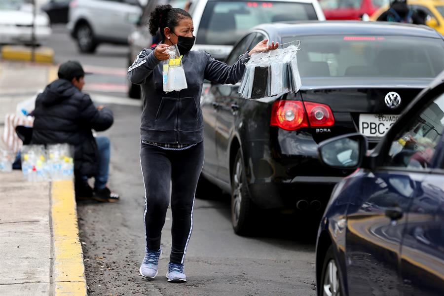 Venezolanos tendrán 60 días tras emergencia para regular estadía en Ecuador