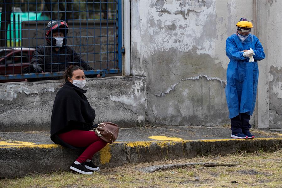 Ecuador suma 1.003 contagios de COVID-19 en un día