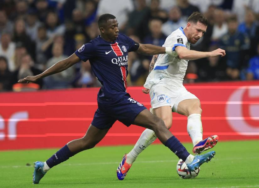 Willian Pacho jugará con el PSG ante el Atlético de Madrid en la Champions League.