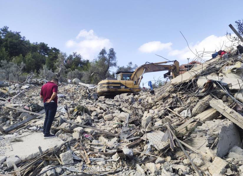 Lugar del bombardeo israelí, en el norte del Líbano.