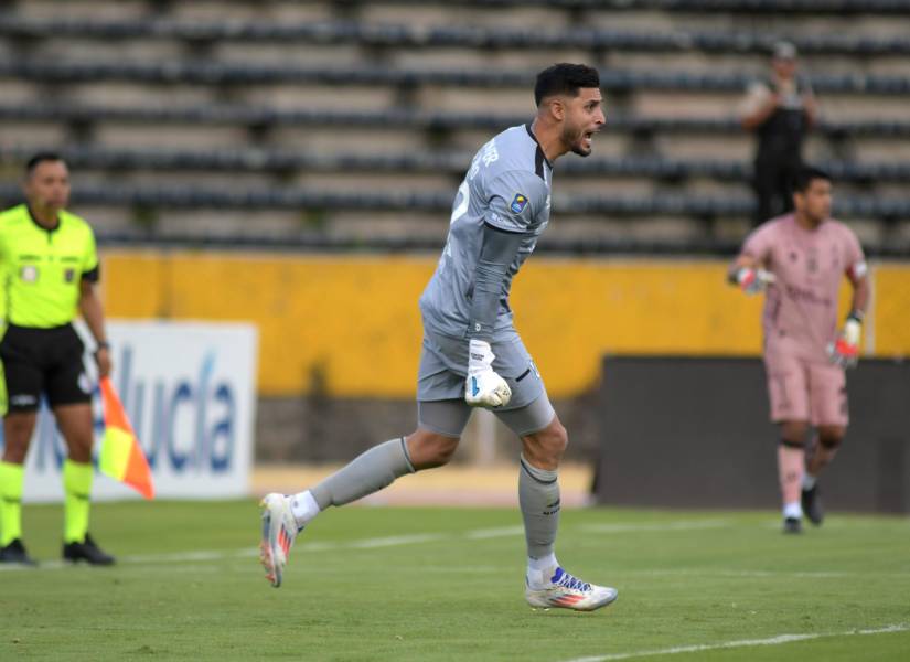 Rafael Romo, arquero de la Universidad Católica, fue convocado con la selección de Venezuela para jugar las Eliminatorias Sudamericanas.