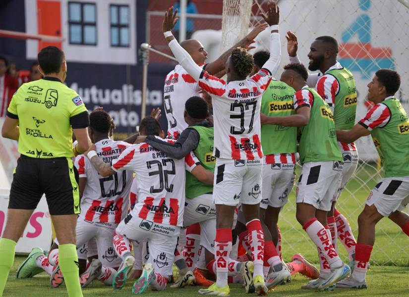 Técnico Universitario compite con Orense y Mushuc Runa por la Copa Sudamericana.