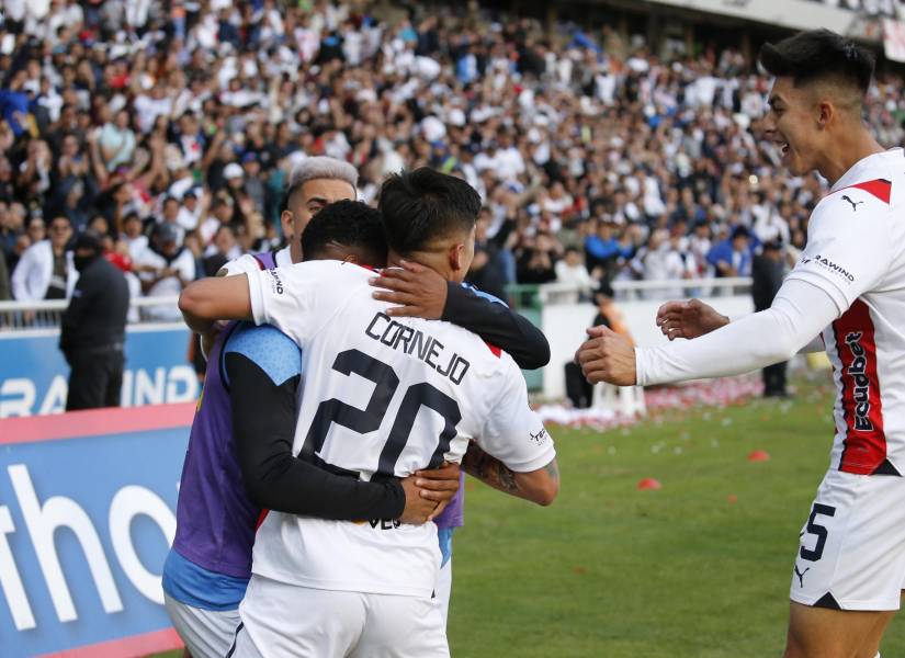 El volante de Liga de Quito, Fernando Cornejo, celebra su gol ante Independiente del Valle por la fecha 13 de la Liga Pro