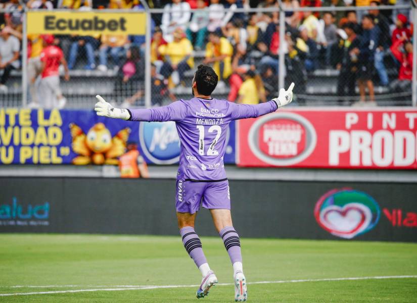 Víctor Mendoza ha tapado los últimos siete partidos de Barcelona SC.