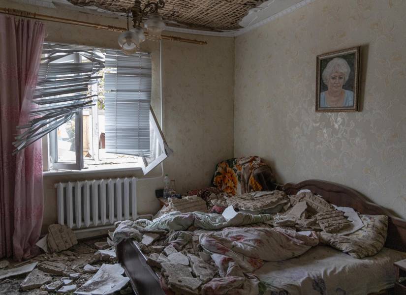 Imagen del 10 de noviembre de un dormitorio destruido en la ciudad de Odesa, en Ucrania.