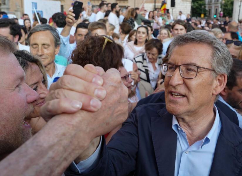 El presidente del Partido Popular, Alberto Núñez Feijóo, en un acto de campaña electoral