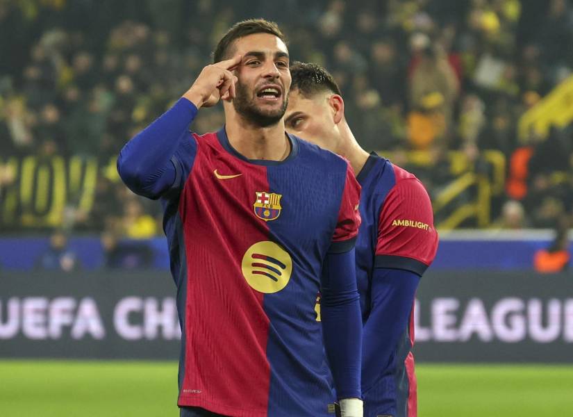 Ferrán Torres celebra su gol ante el Borussia Dortmund.