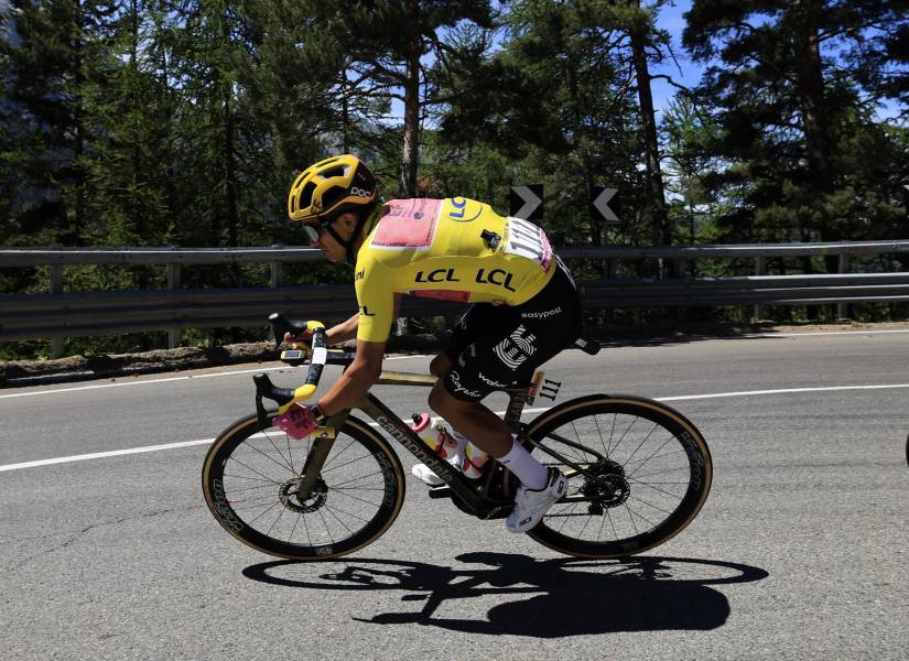 Richard Carapaz solamente vistió el maillot amarillo por una etapa del Tour de Francia.