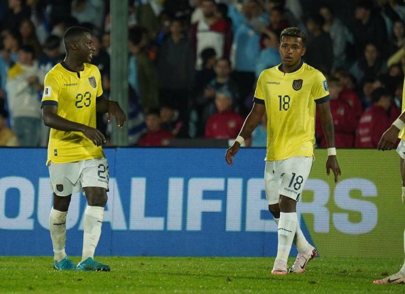 Kenny Arroyo jugó 10 minutos ante Uruguay en la fecha 10 de las Eliminatorias Sudamericanas0