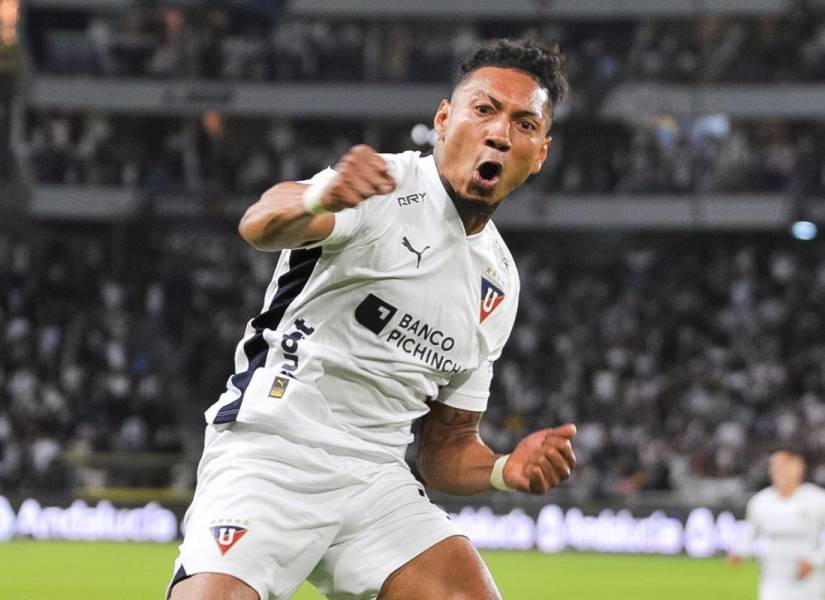 José Quintero, lateral ecuatoriano.