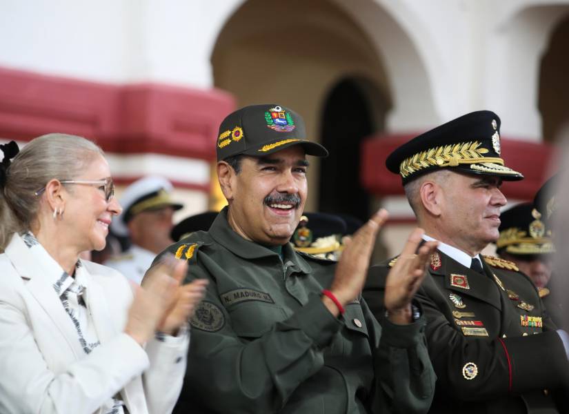 Fotografía cedida por Prensa Miraflores del presidente de Venezuela, Nicolás Maduro, en un acto de gobierno con militares, en Caracas (Venezuela).