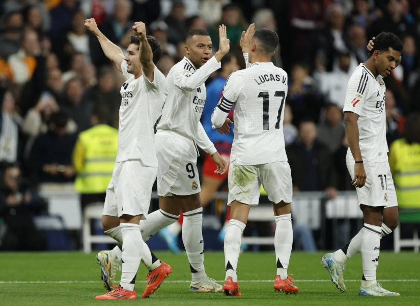 Jugadores del Real Madrid celebrando el triunfo.