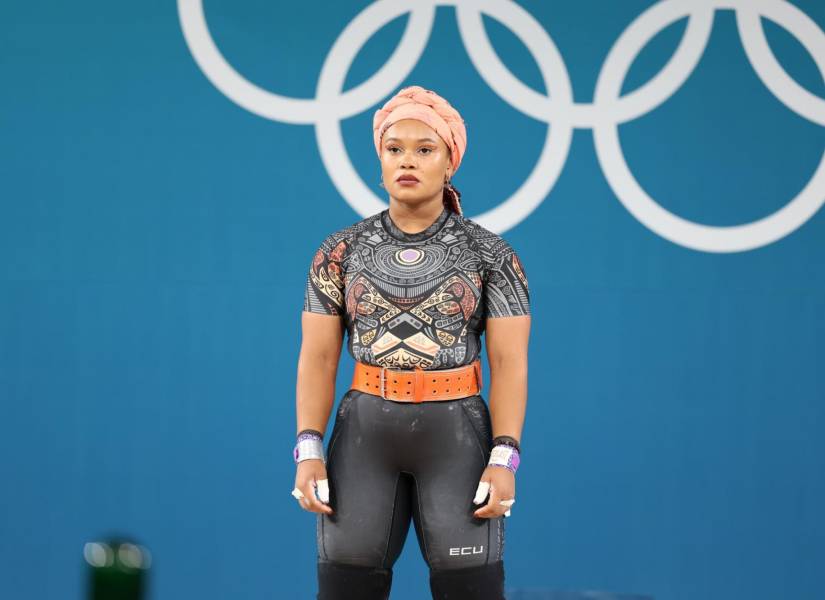 Neisi Dajomes durante su competencia en París 2024