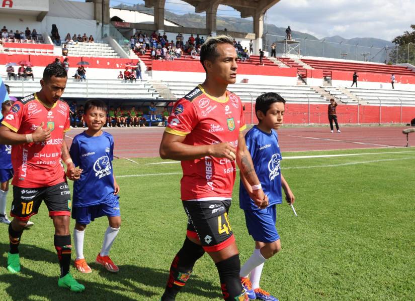 Deportivo Cuenca, sancionado con tres puntos menos.