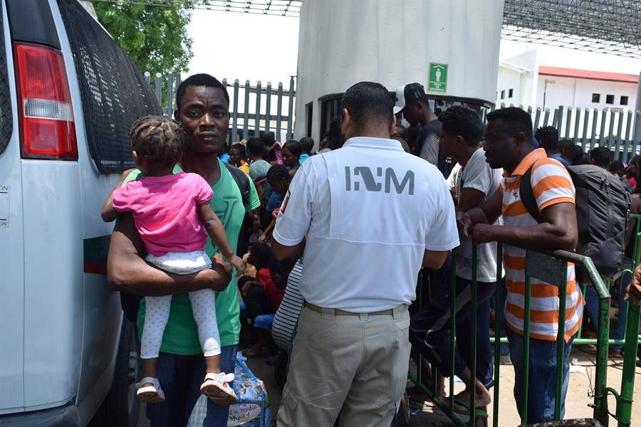 Rescatan a 136 migrantes, 19 de ellos menores, en México