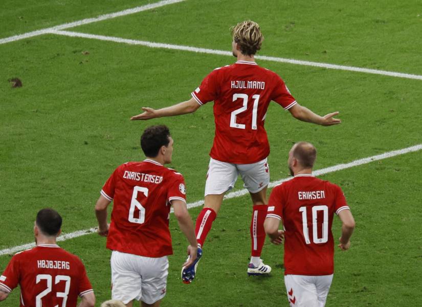El gol de Morten Hjulamand igualó el partido entre Dinamarca e Inglaterra.