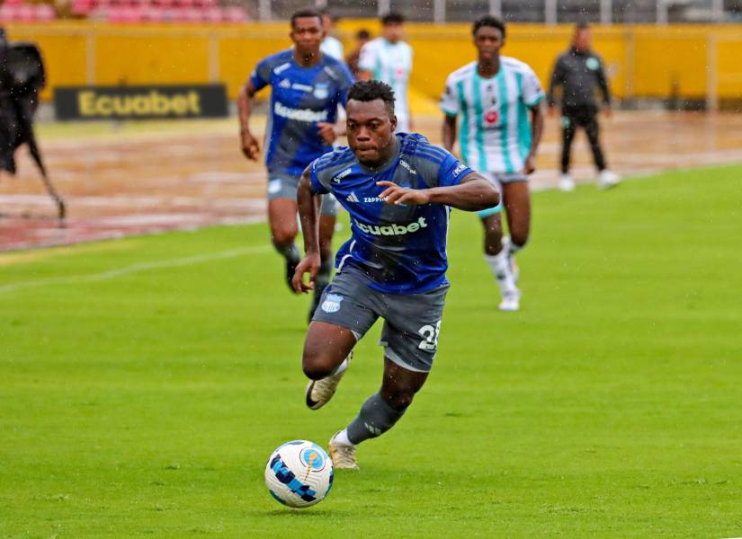 Maicón Solís en el partido ante Cumbayá por la Liga Pro