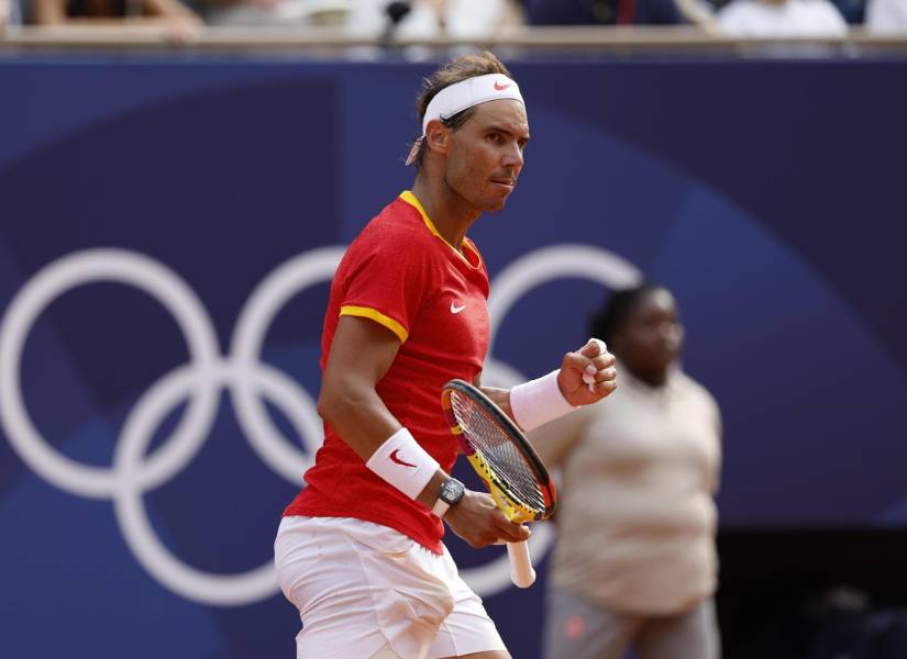 El tenista español Rafael Nadal ante el húngaro Marton Fucsovics en la primera ronda individual masculina de los Juegos Olímpicos de París 2024
