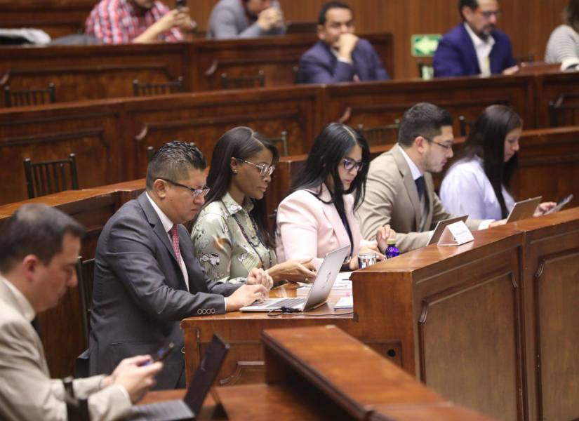 Diana Salazar, fiscal general del Estado, se pronunció sobre el caso que se investiga a exgenerales de la Policía, entre ellos, a Tannya Varela.