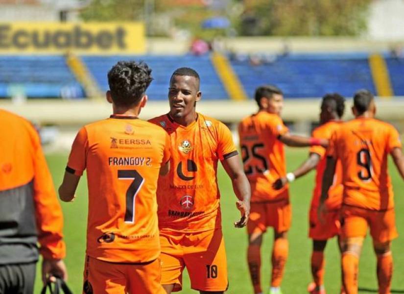 Cristhian Penilla, celebrando su gol.