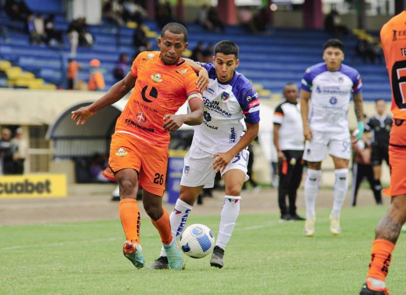 Libertad FC e Imbabura SC compiten por salvarse del descenos.