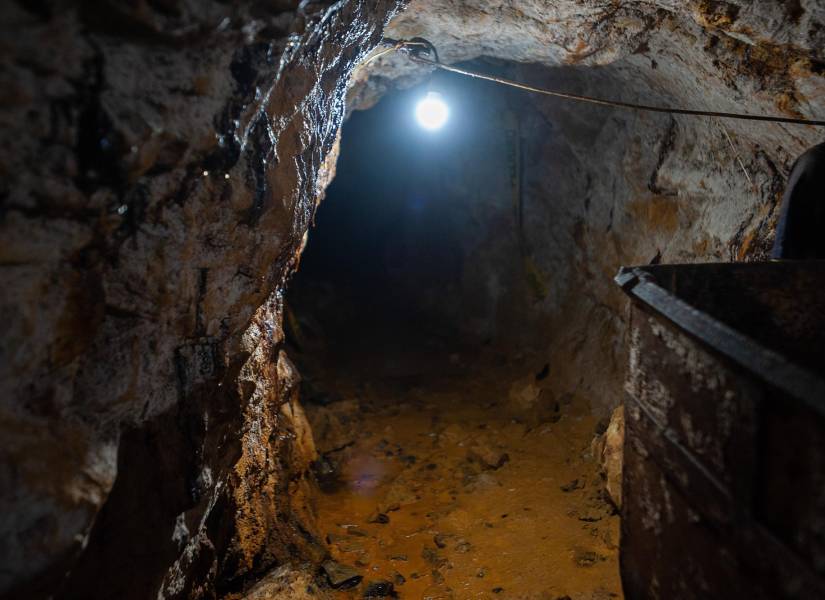 Imagen referencial a la minería. Foto correspondiente a un recorrido de esta actividad económica en Zaruma.