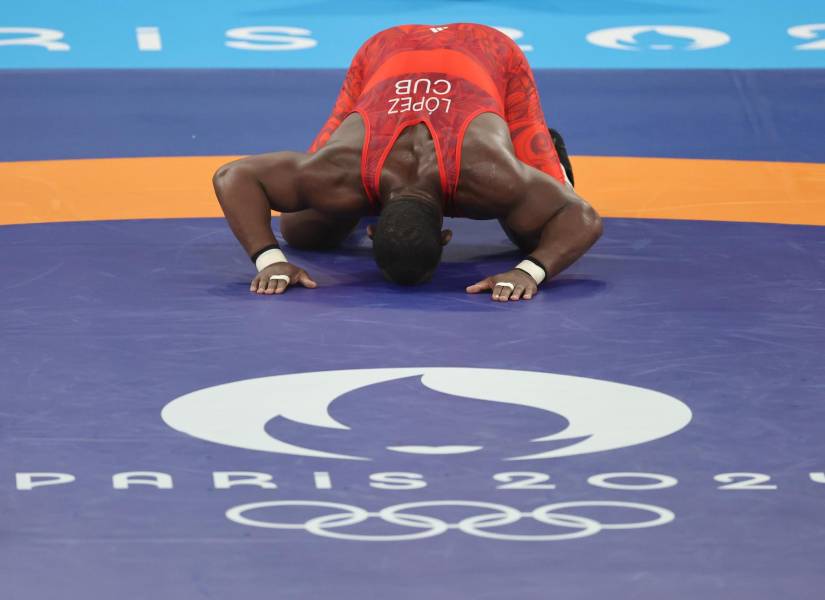 Mijaín López, luchador cubano, se convirtió en el primer deportista en conseguir cinco medallas de oro consecutivas