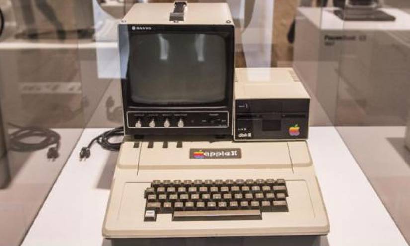 Imagen de la computadora Apple II en el Museo Apple de Praga.