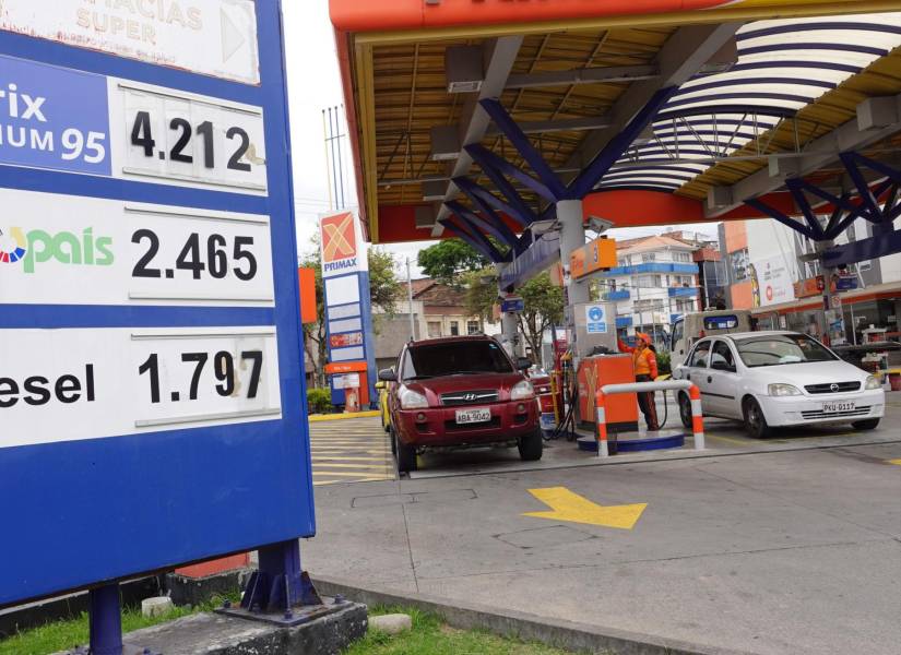 El diésel es el combustible más barato en Ecuador.