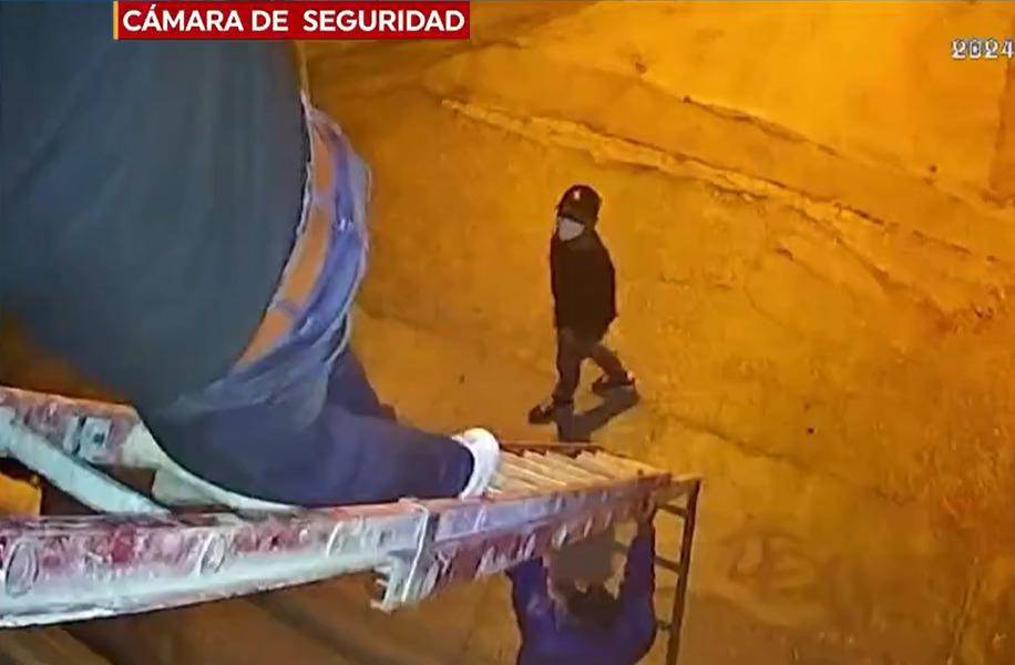 La Policía busca a delincuentes que usan escaleras y se hacen pasar por uniformados en Guayaquil