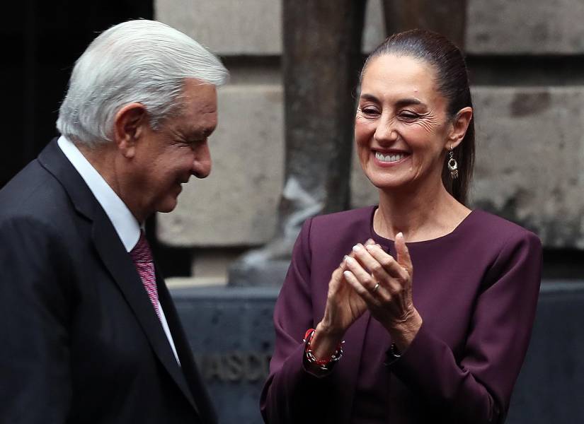 El presidente de México, Andrés Manuel López Obrador, y la presidenta electa de México, Claudia Sheinbaum.