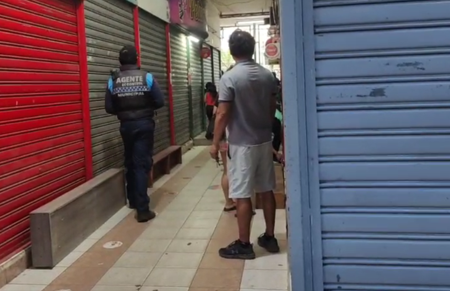 Un hombre fue asesinado dentro de un centro comercial de La Libertad, Santa Elena