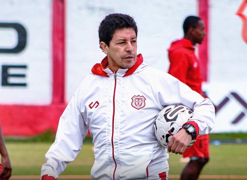 Paúl Vélez, entrenador ecuatoriano.