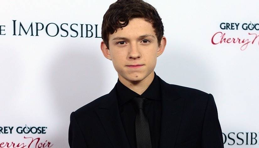 El actor británico Tom Holland es el nuevo Spider-Man