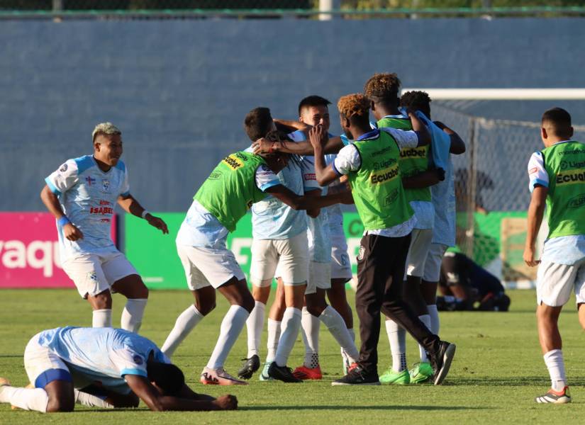 Manta celebrando el gol de la victoria