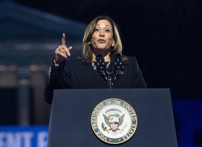 La vicepresidenta estadounidense y candidata demócrata a la Casa Blanca, Kamala Harris, este lunes 4 de noviembre en un mitin en Filadelfia.