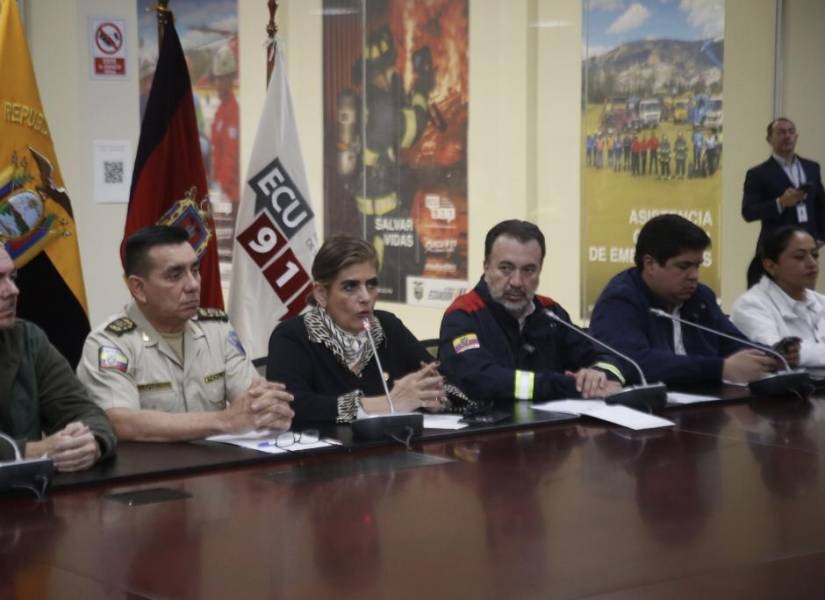 Autoridades locales, provinciales y nacionales ofrecieron una rueda de prensa.