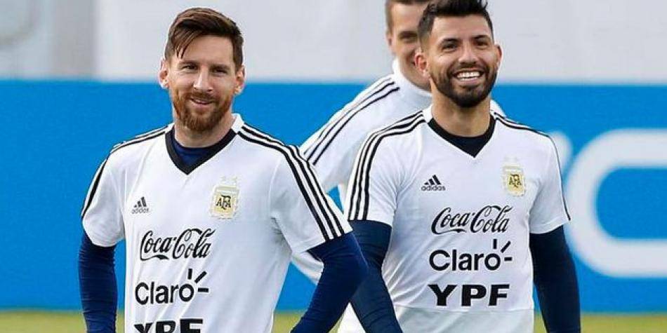 Messi se despide del Kun: Te voy a extrañar muchísimo