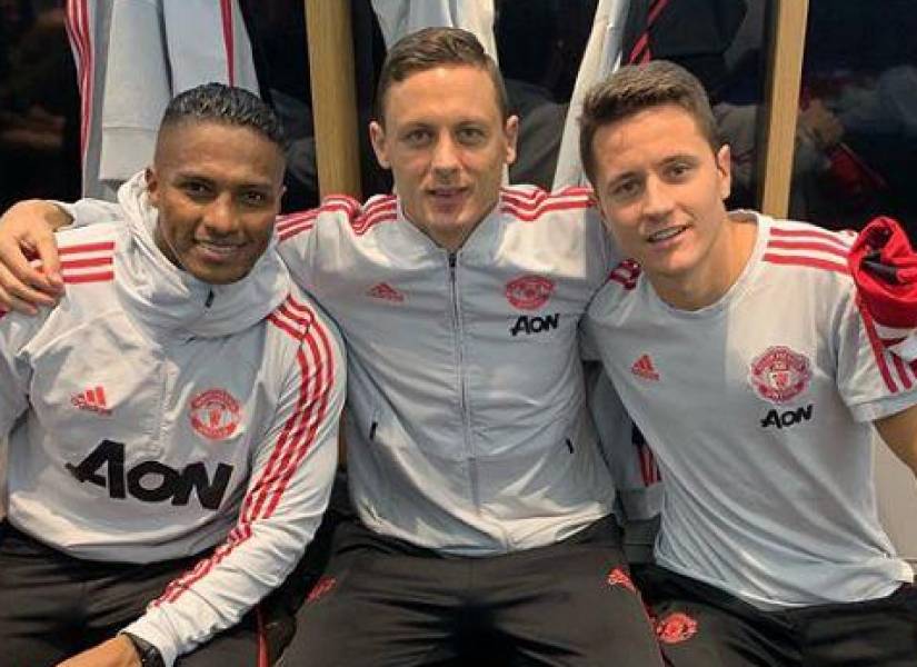 Antonio Valencia, Nemanja Matic y Ander Herrera en el Manchester United.