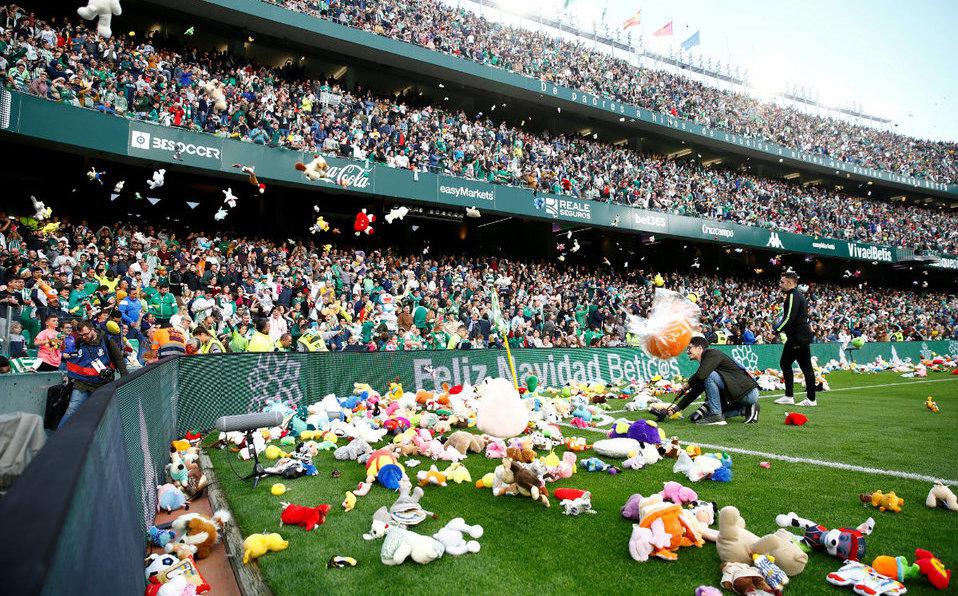 Liga de Quito propone una lluvia de peluches para el partido contra U. Católica