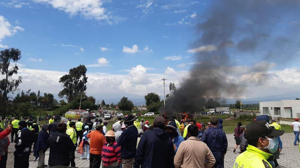 Justicia indígena incendia camioneta en Cotopaxi por robo de ganado