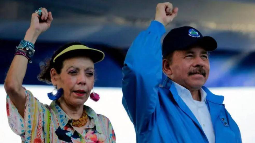 Ortega presenta una reforma constitucional en Nicaragua con la que su esposa será copresidenta y ambos controlarán los 3 poderes del Estado