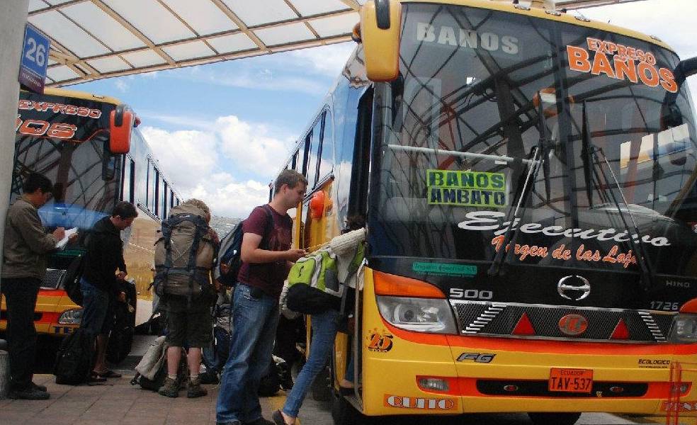 Pasajes en buses intra e interprovinciales subirán un 15 % desde mayo
