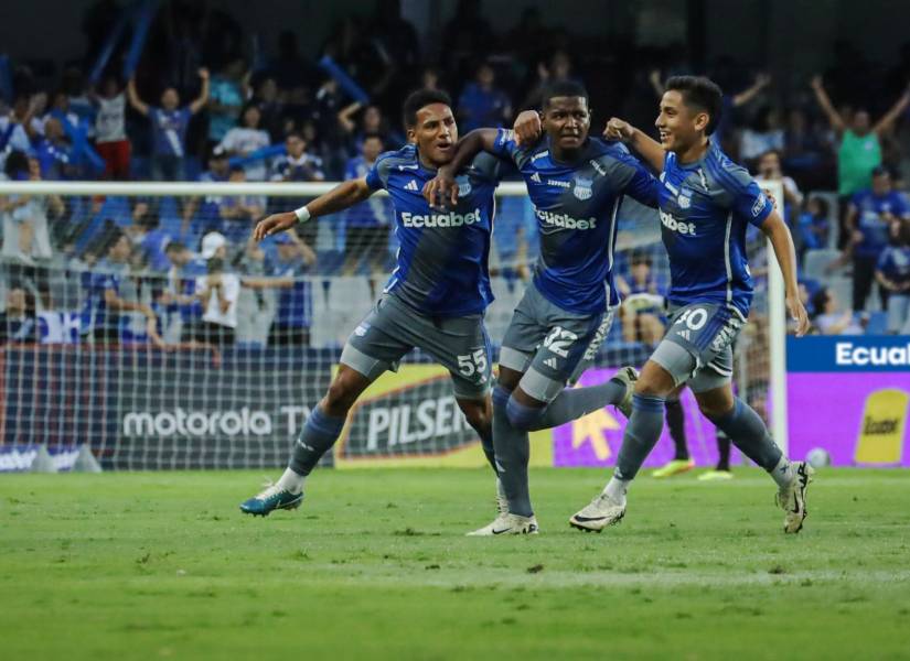 Los jugadores de Emelec reclaman meses de deuda