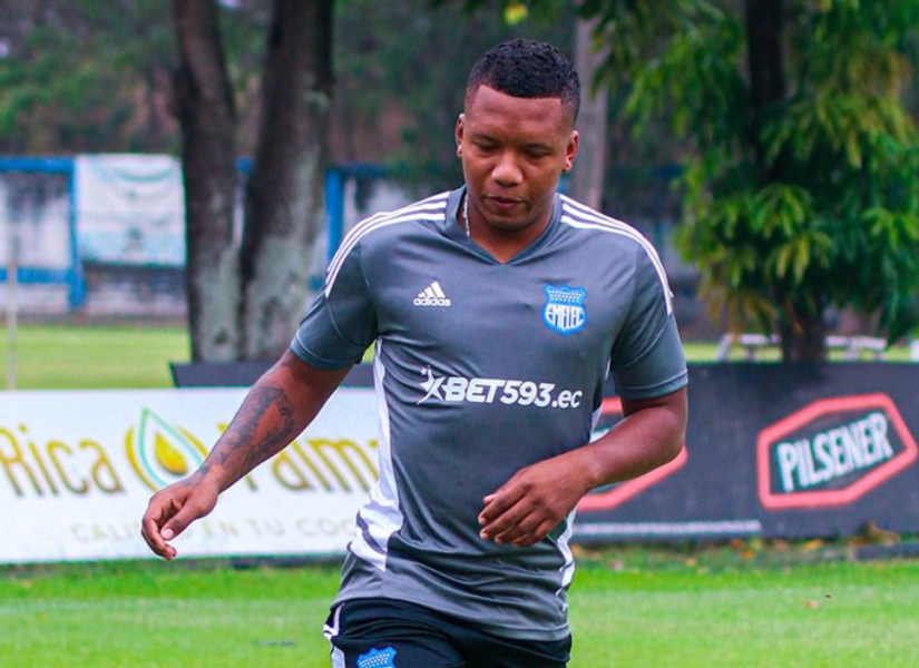 Jhon Jairo Sánchez desea renovar su contrato en Emelec